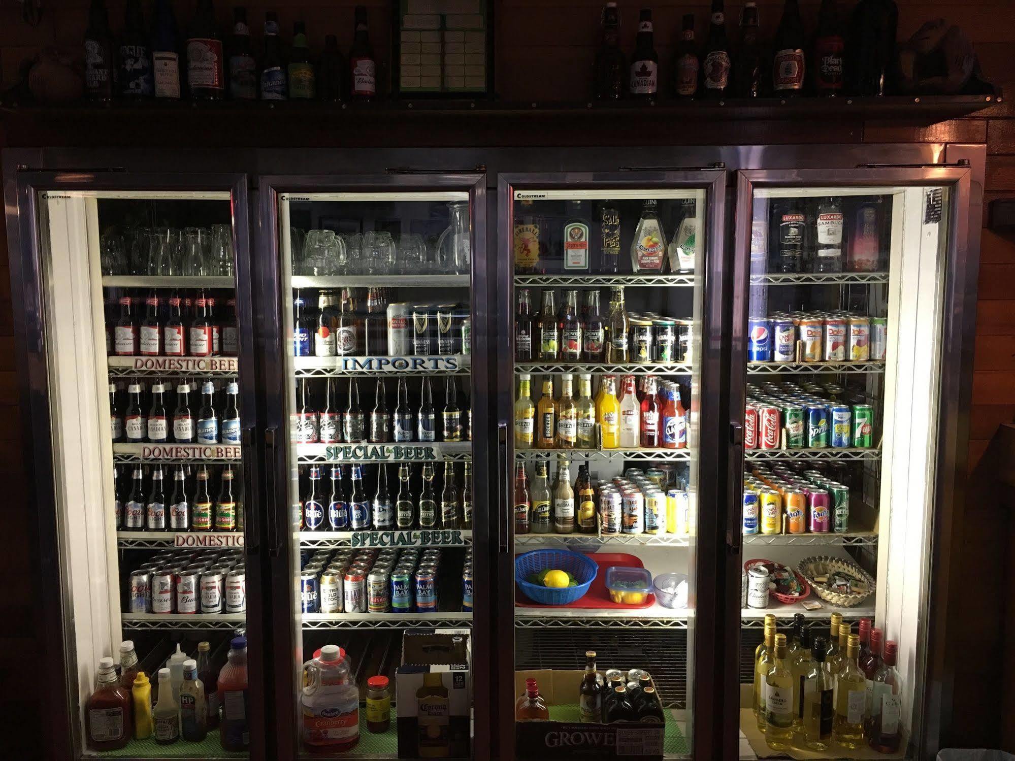 Kluane Park Inn เฮนส์จังก์ชัน ภายนอก รูปภาพ